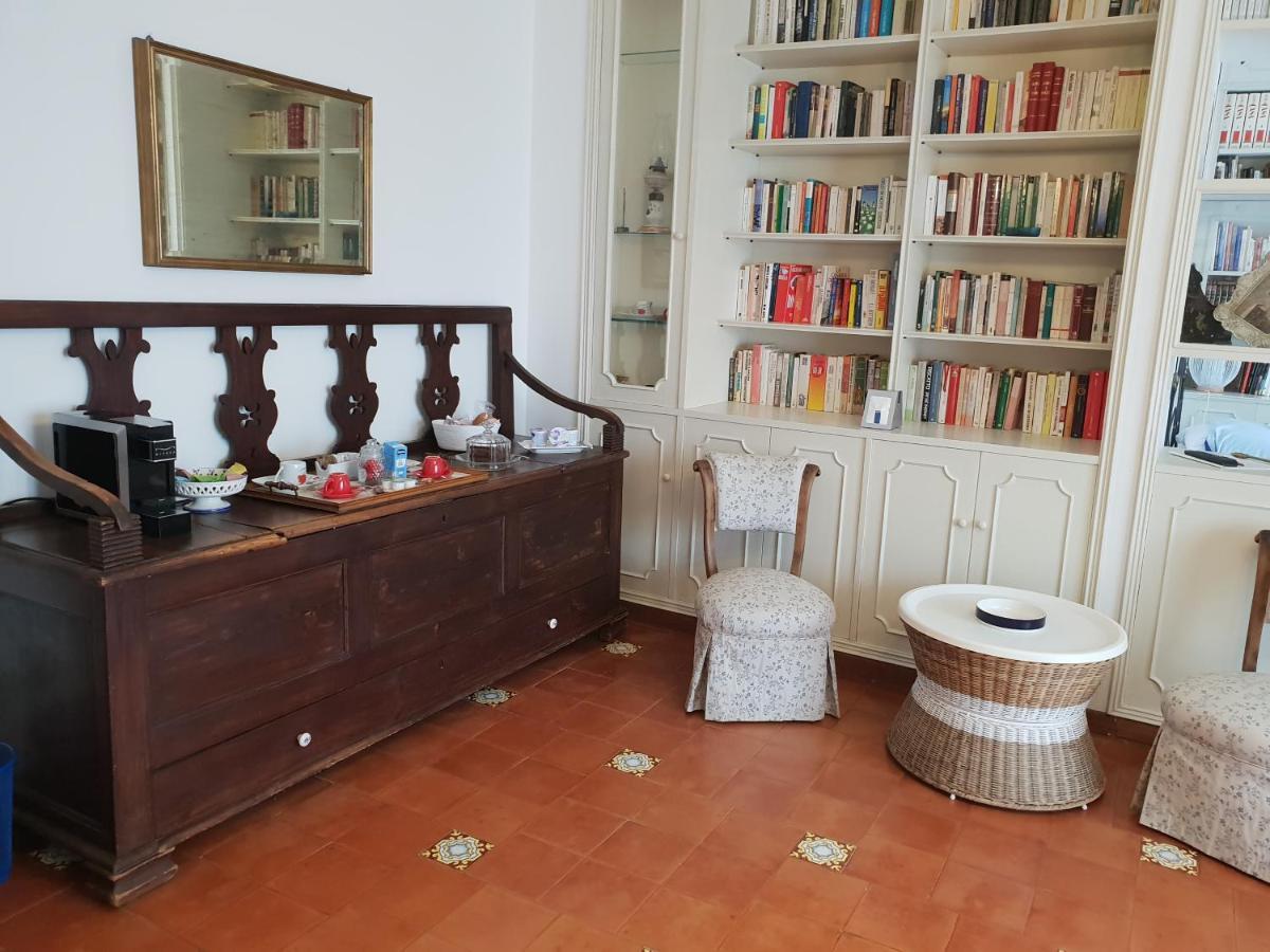 La Terrazza Di Anna Hotel Sassari Buitenkant foto