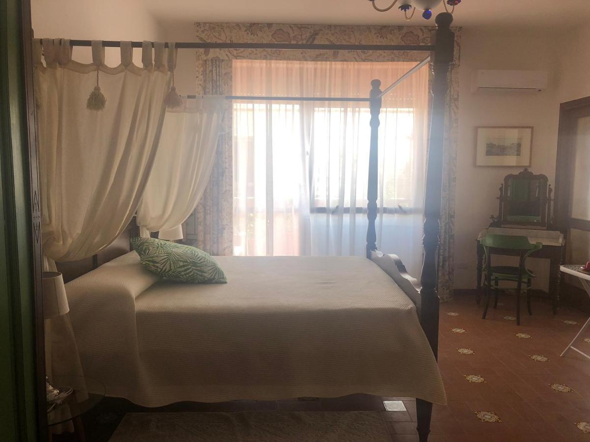 La Terrazza Di Anna Hotel Sassari Buitenkant foto