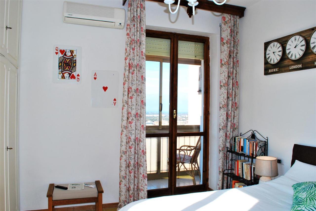 La Terrazza Di Anna Hotel Sassari Buitenkant foto
